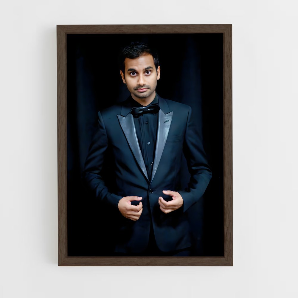 ap-aziz ansari-3 cadre Bois foncé