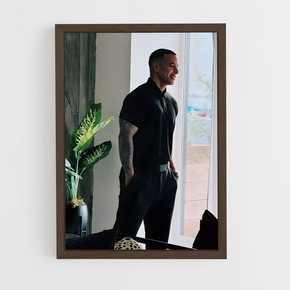ap-daddy yankee-3 cadre Bois foncé