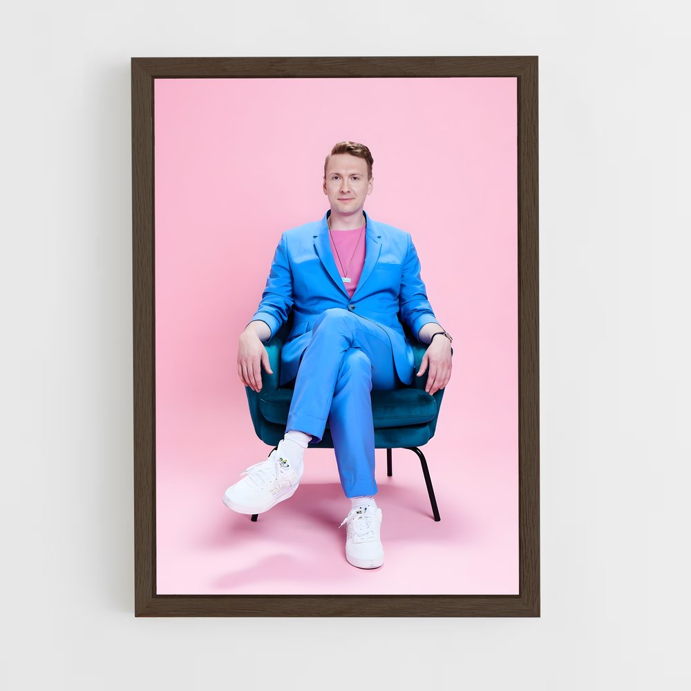 ap-joe lycett-3 cadre Bois foncé