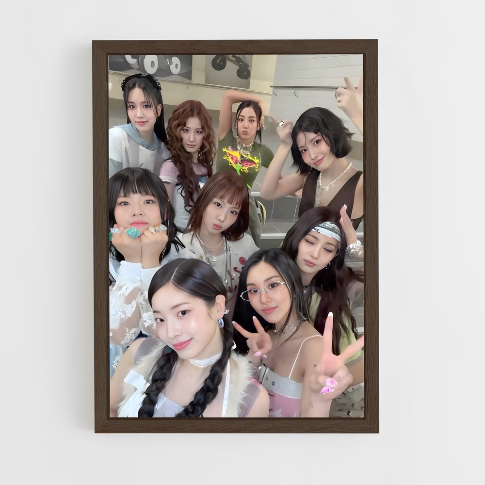 ap-kpop-6 cadre Bois foncé