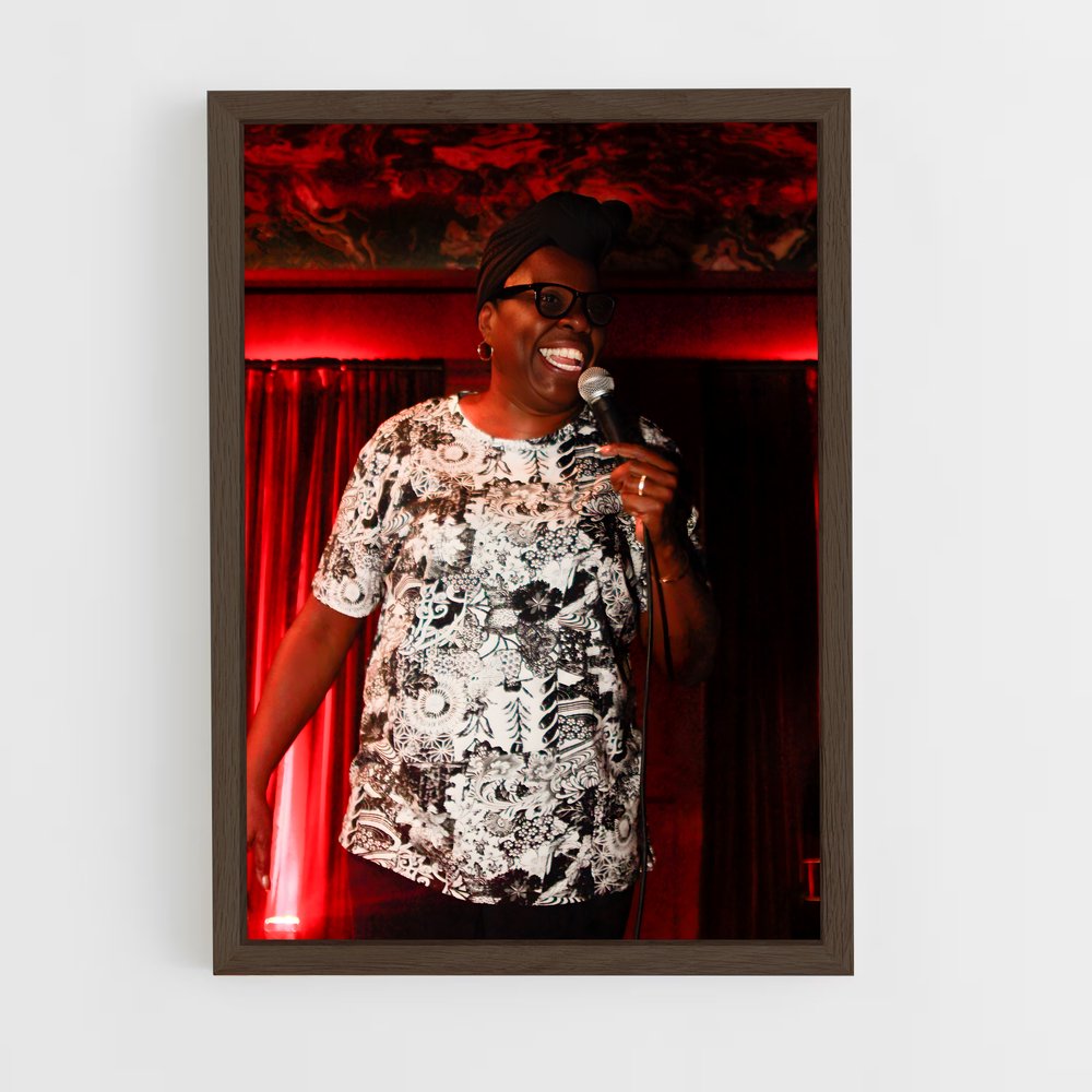 ap-leslie jones-4 cadre Bois foncé