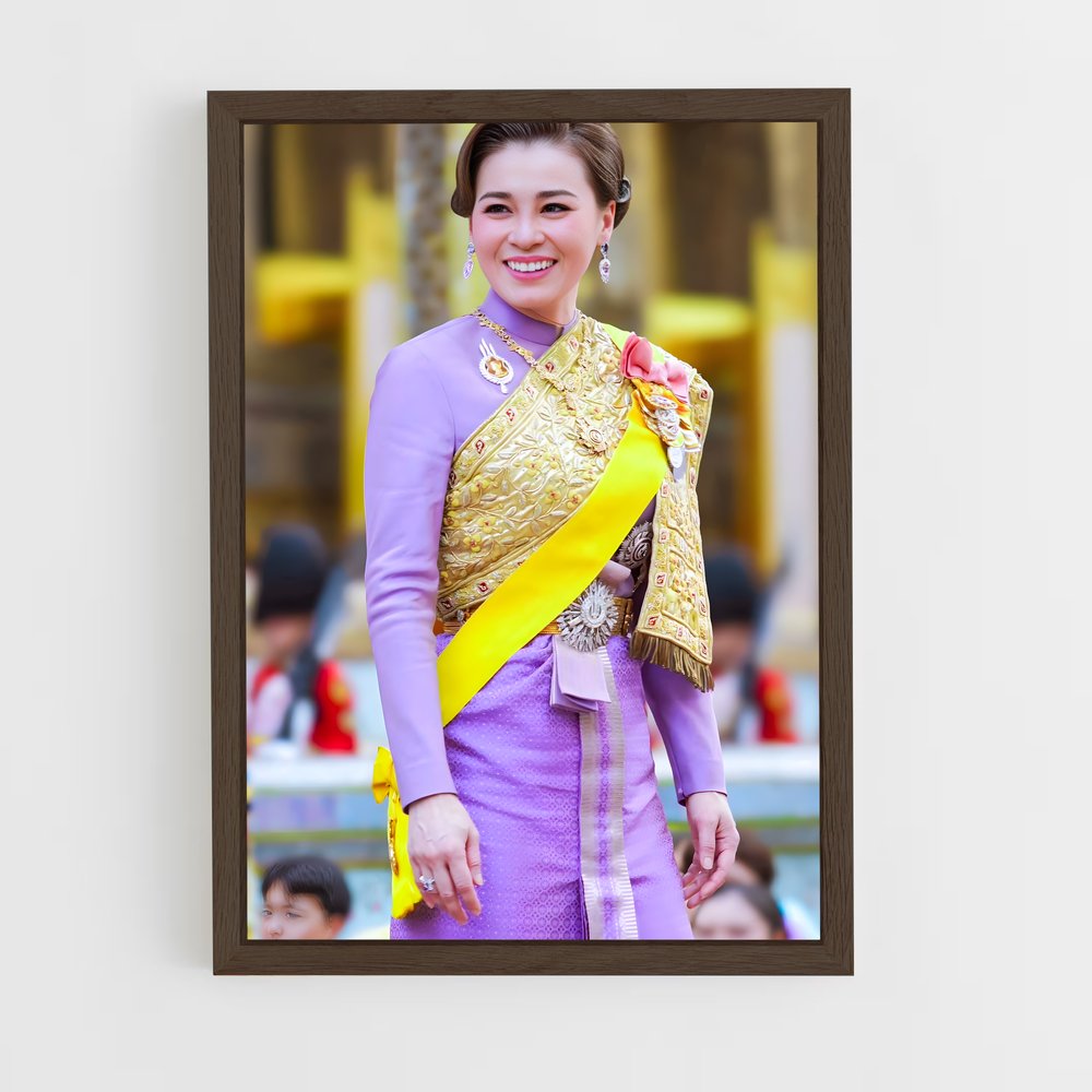 ap-queen suthida-2 cadre Bois foncé