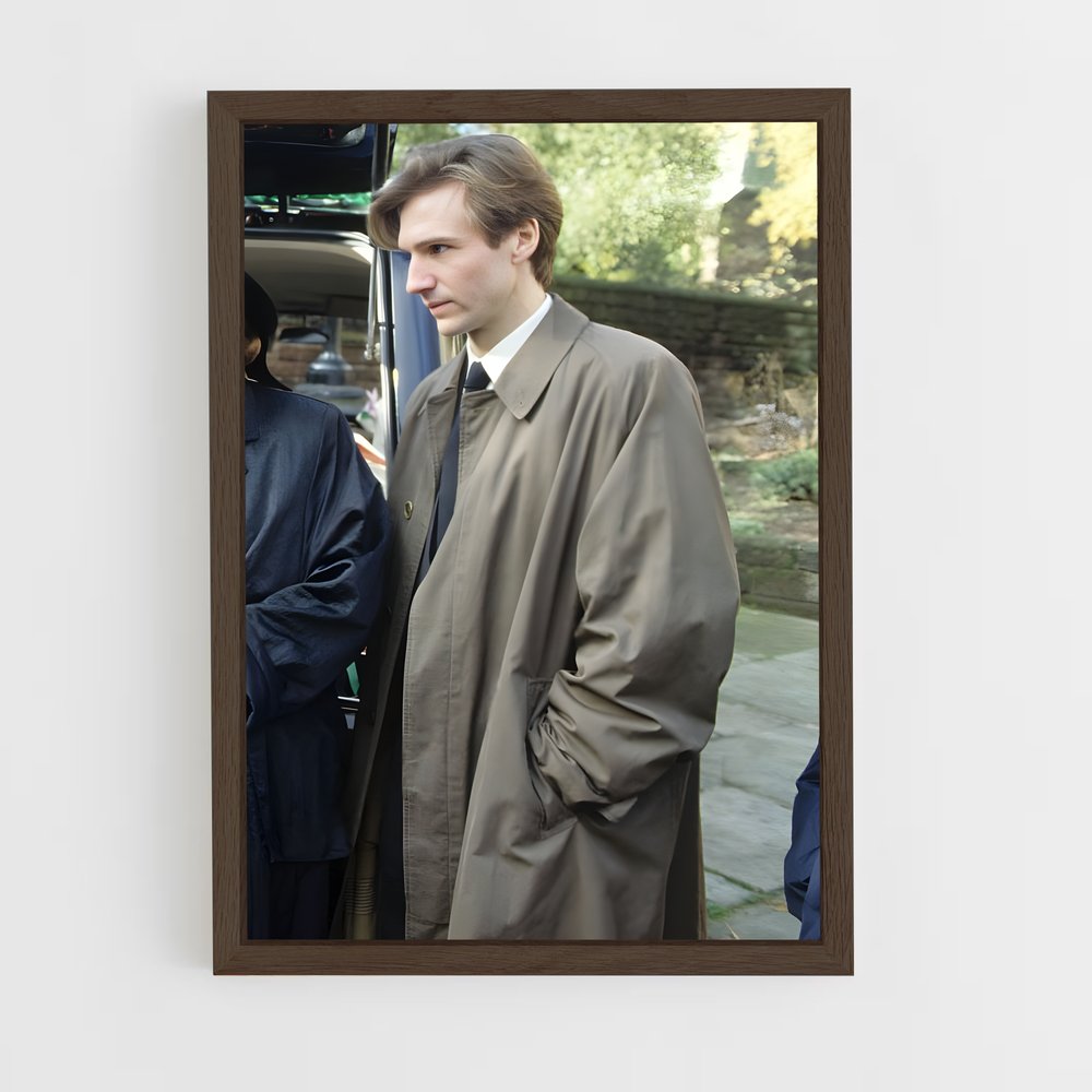 ap-ralph fiennes-3 cadre Bois foncé