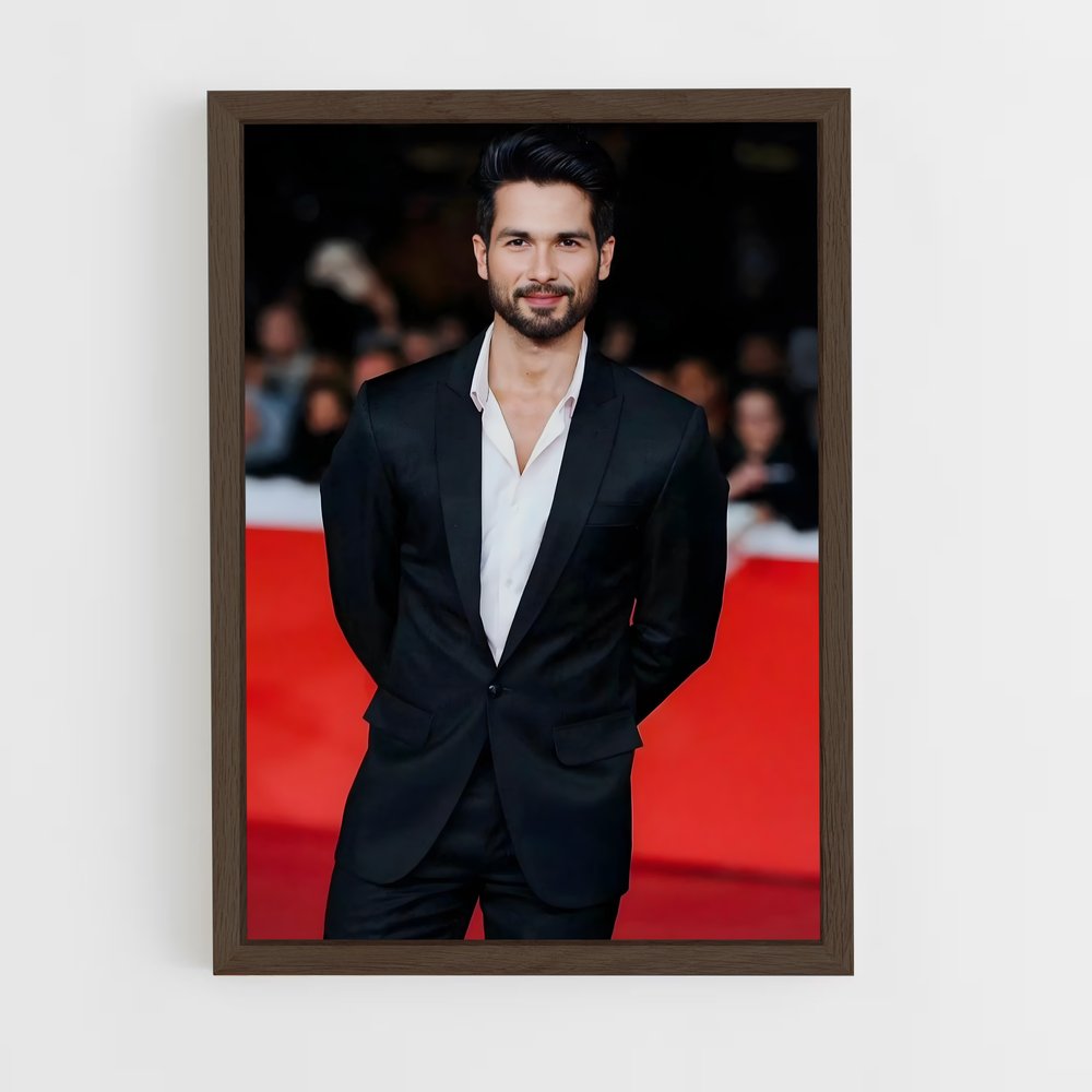 ap-shahid kapoor-6 cadre Bois foncé