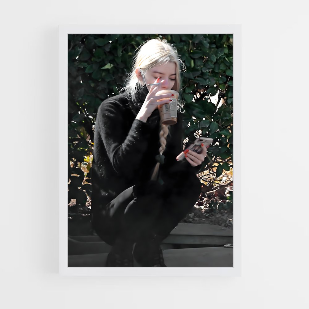 ap-anya taylor-joy-7 cadre Blanc