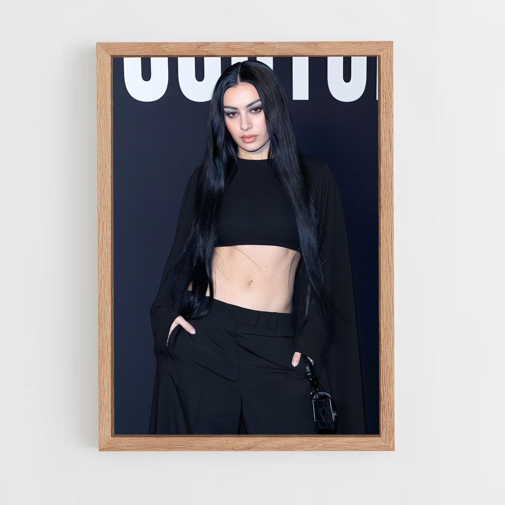 ap-charli xcx-4 cadre Bois clair