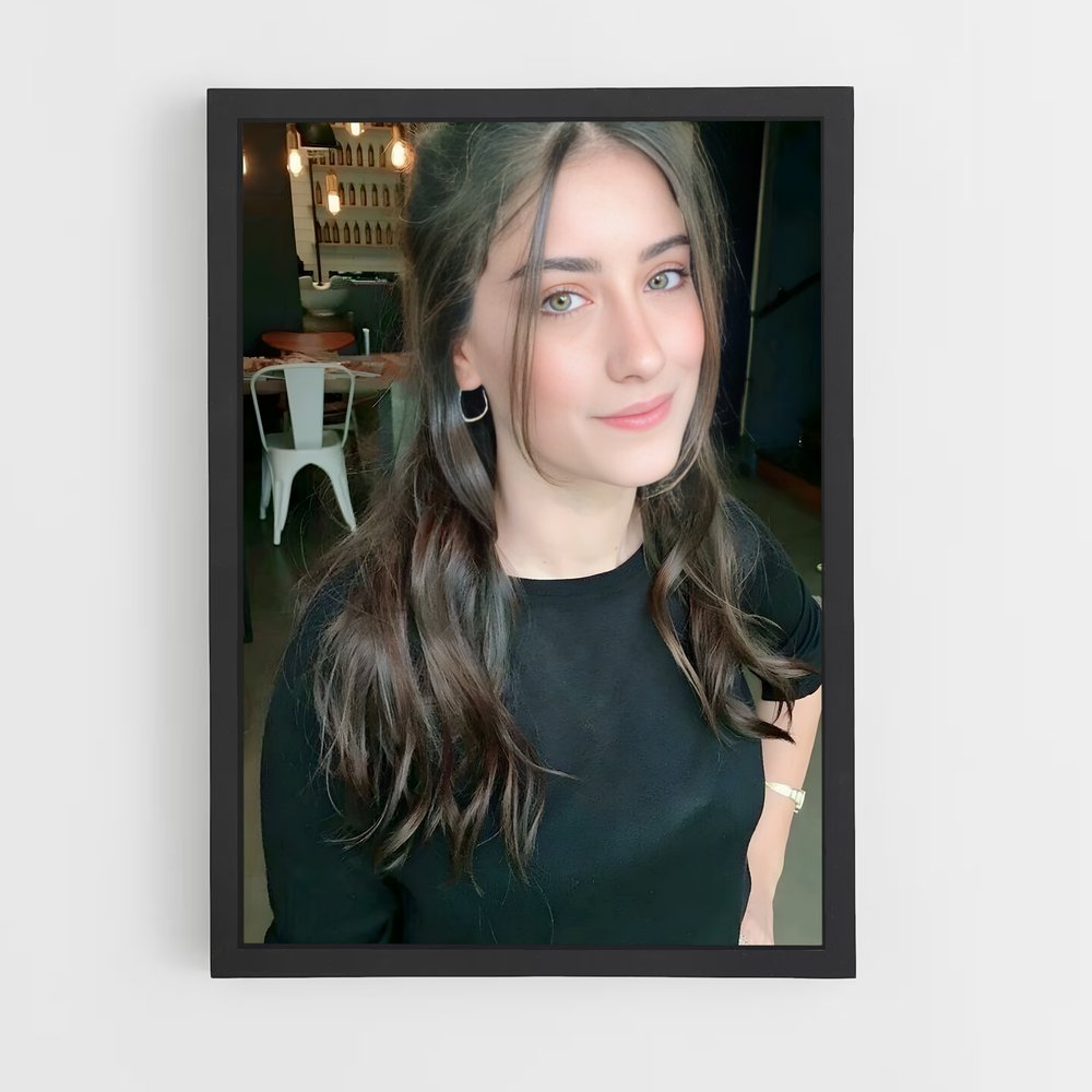 ap-hazal kaya-1 cadre Noir