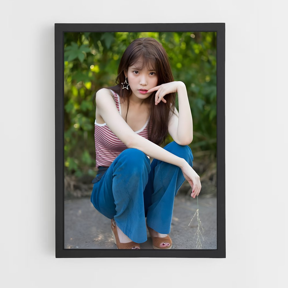 ap-iu lee ji-eun-10 cadre Noir