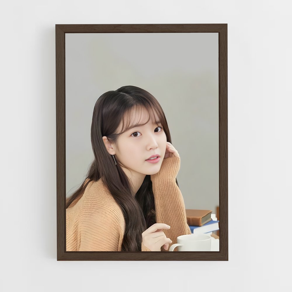ap-iu lee ji-eun-4 cadre Bois foncé