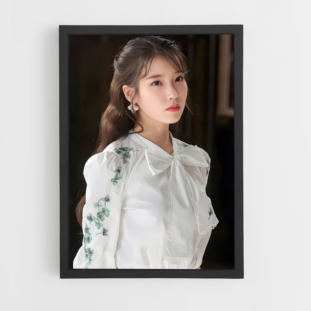 ap-iu lee ji-eun-5 cadre Noir