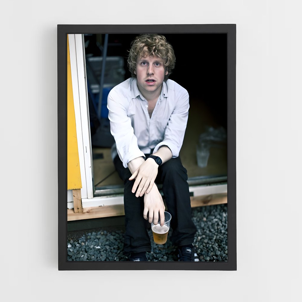 ap-josh widdicombe-1 cadre Noir