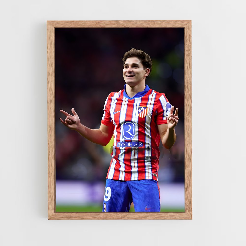 ap-julian alvarez-8 cadre Bois clair