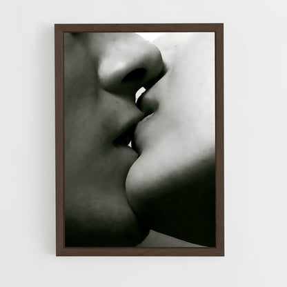 ap-kissing lips-3 cadre Bois foncé