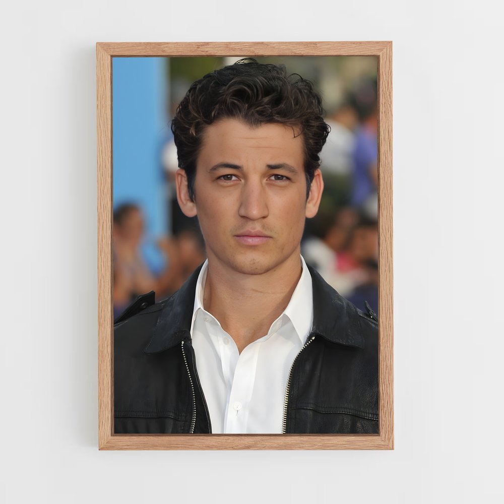 ap-miles teller-6 cadre Bois clair