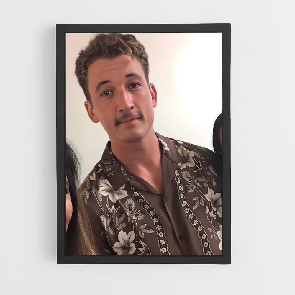 ap-miles teller-8 cadre Noir