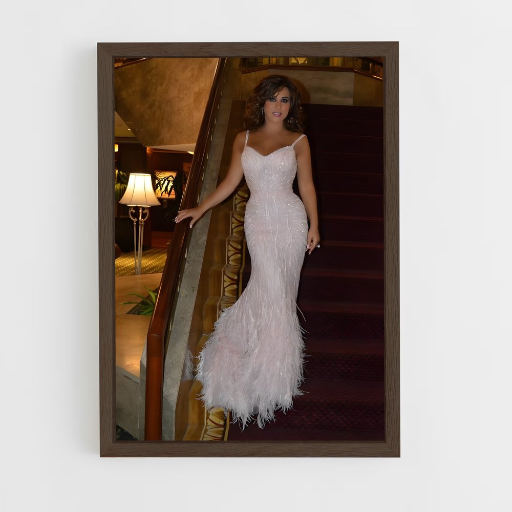 ap-najwa karam-11 cadre Bois foncé