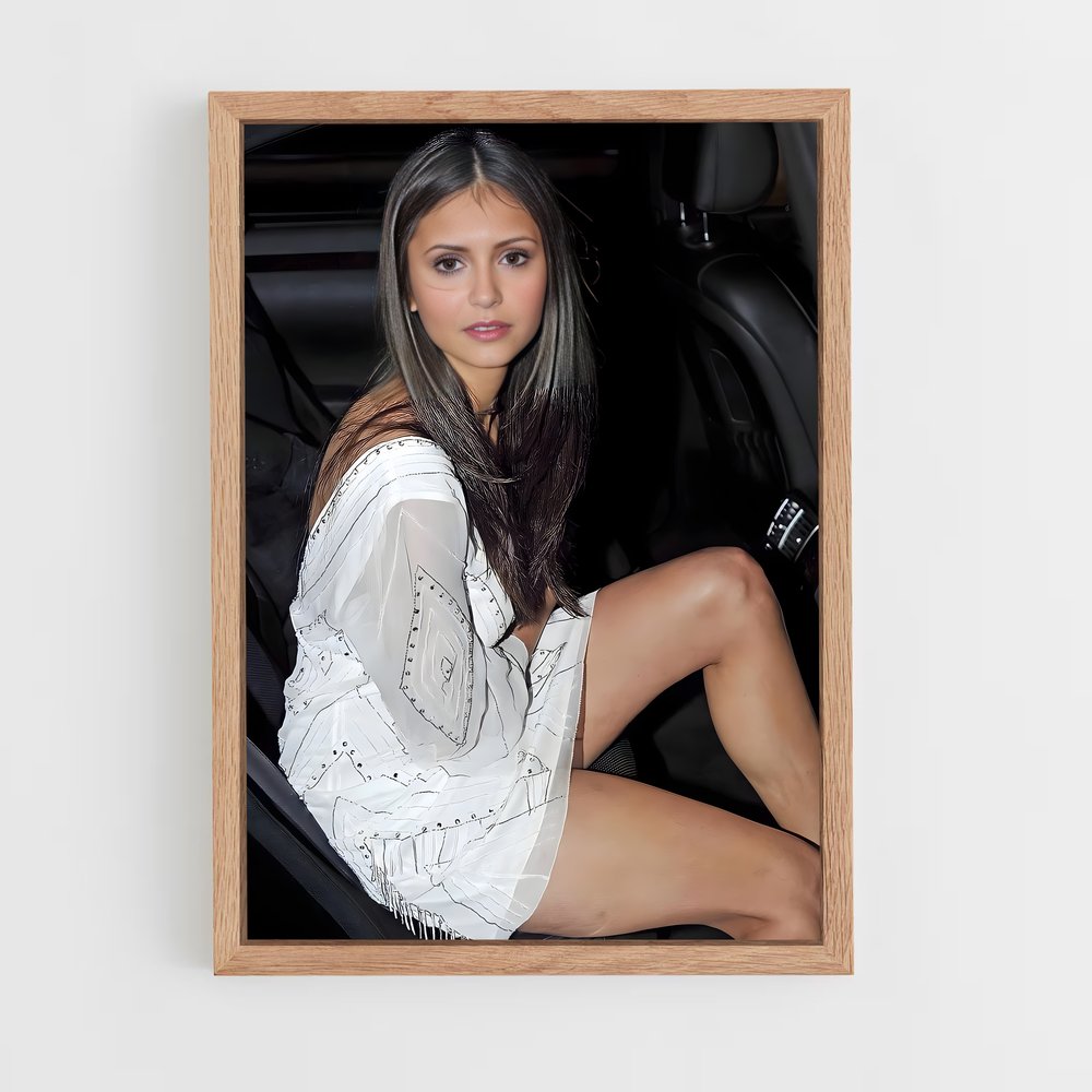 ap-nina dobrev-6 cadre Bois clair