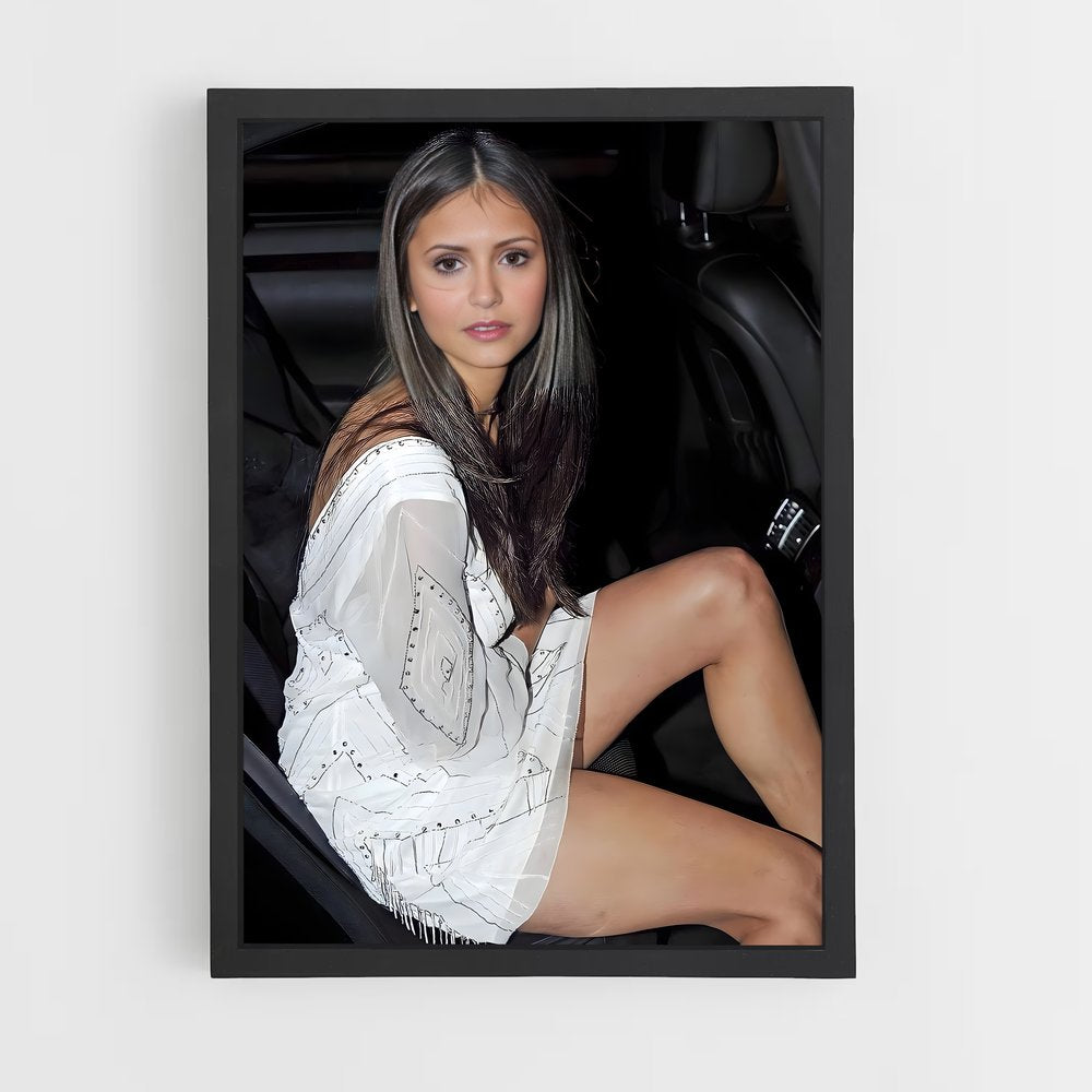 ap-nina dobrev-6 cadre Noir