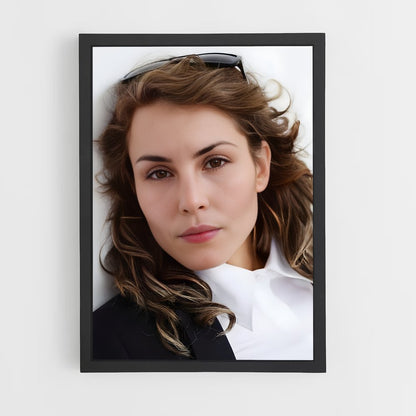 ap-noomi rapace-1 cadre Noir