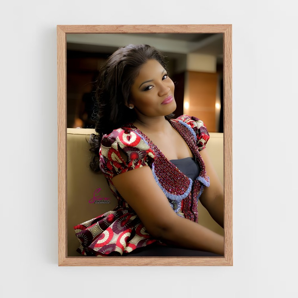 ap-omotola jalade ekeinde-1 cadre Bois clair