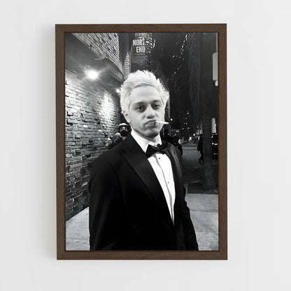 ap-pete davidson-3 cadre Bois foncé