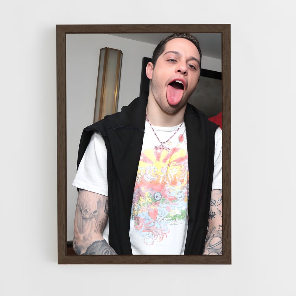 ap-pete davidson-7 cadre Bois foncé