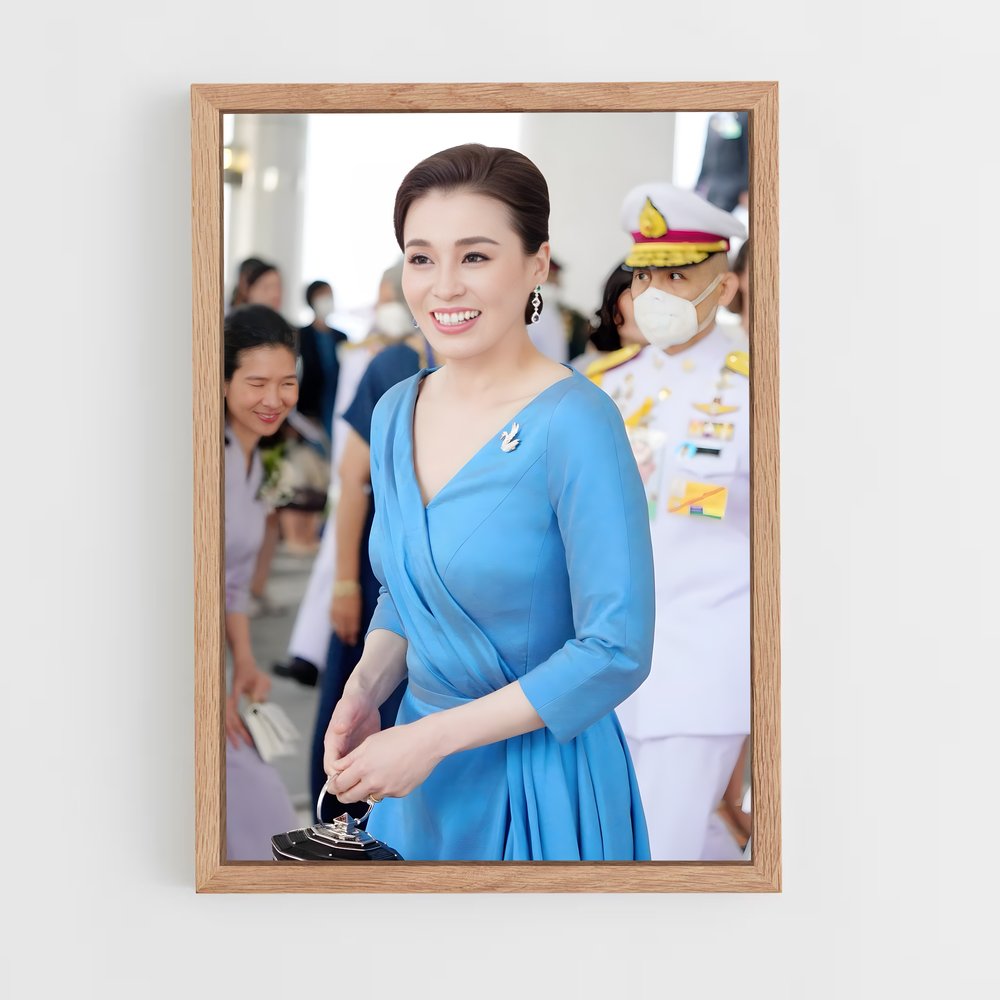 ap-queen suthida-19 cadre Bois clair