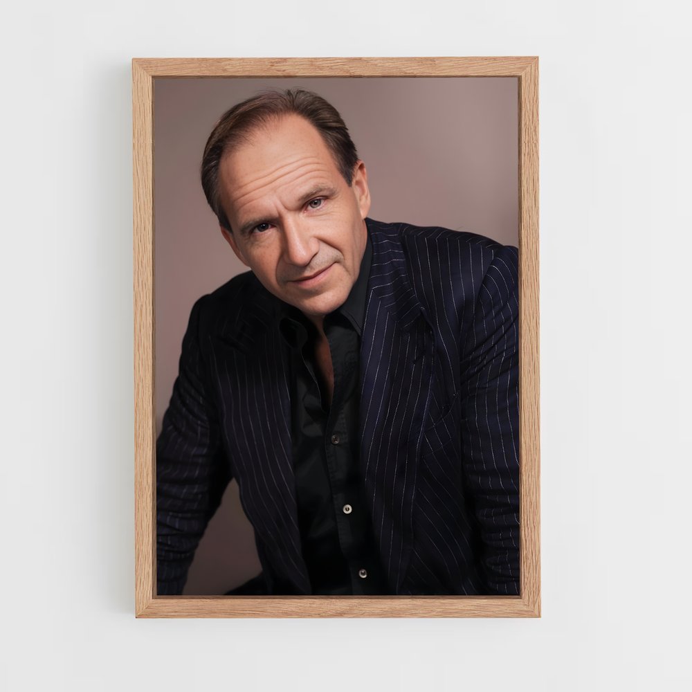 ap-ralph fiennes-4 cadre Bois clair