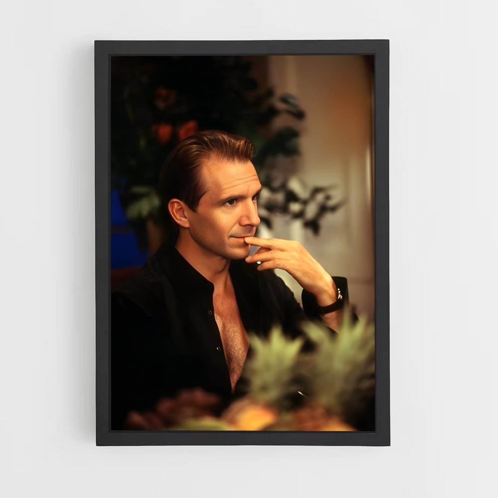 ap-ralph fiennes-5 cadre Noir