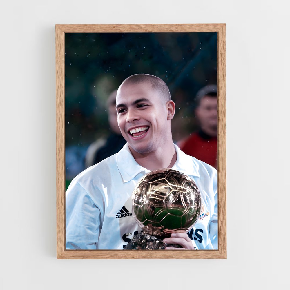 ap-ronald nazario-2 cadre Bois clair