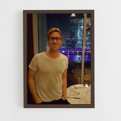 ap-russell howard-3 cadre Bois foncé