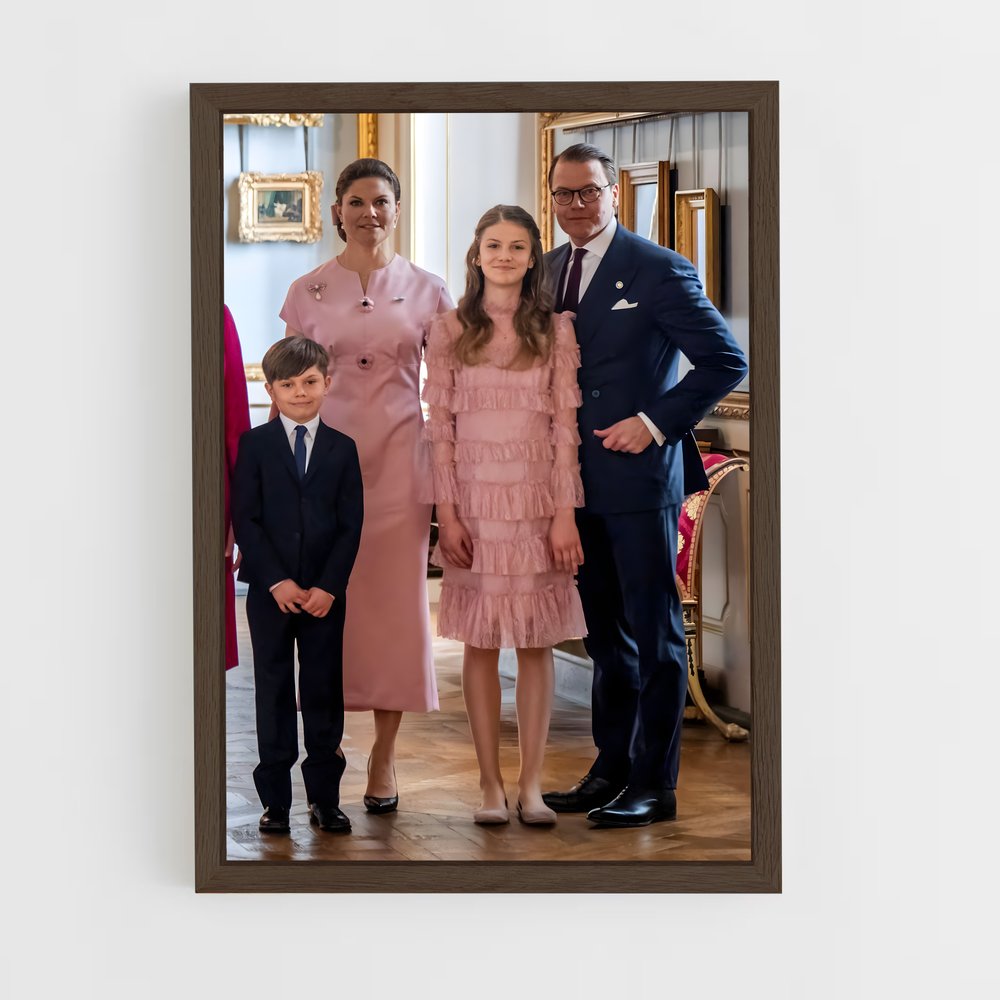 ap-swedish royal family-1 cadre Bois foncé