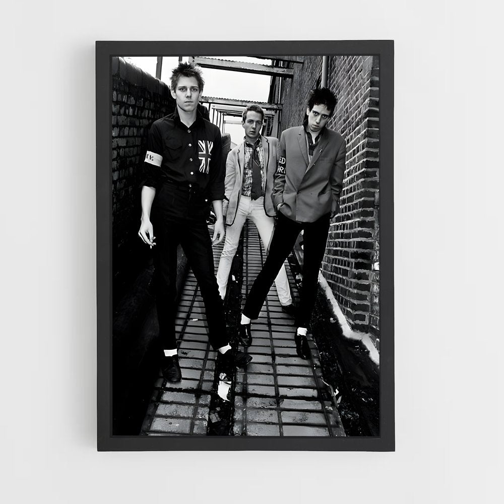 ap-the clash-5 cadre Noir