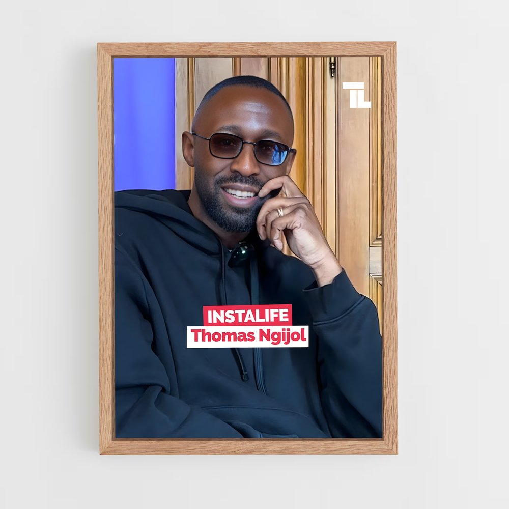 ap-thomas ngijol-4 cadre Bois clair