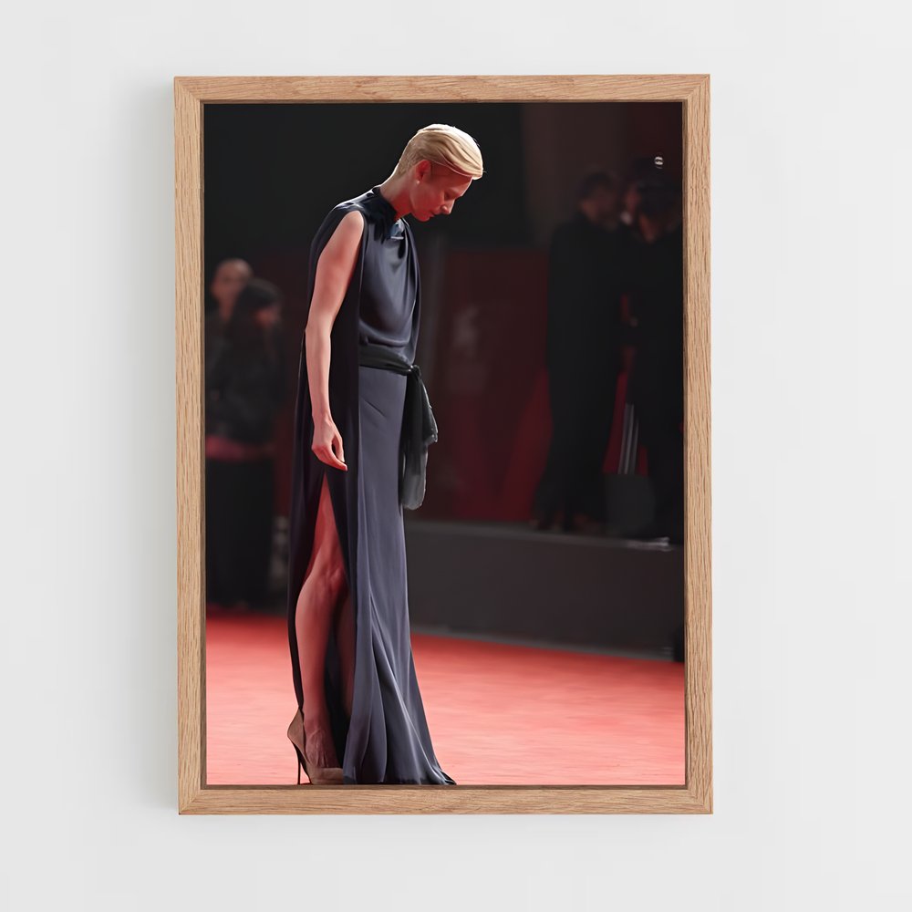 ap-tilda swinton-3 cadre Bois clair