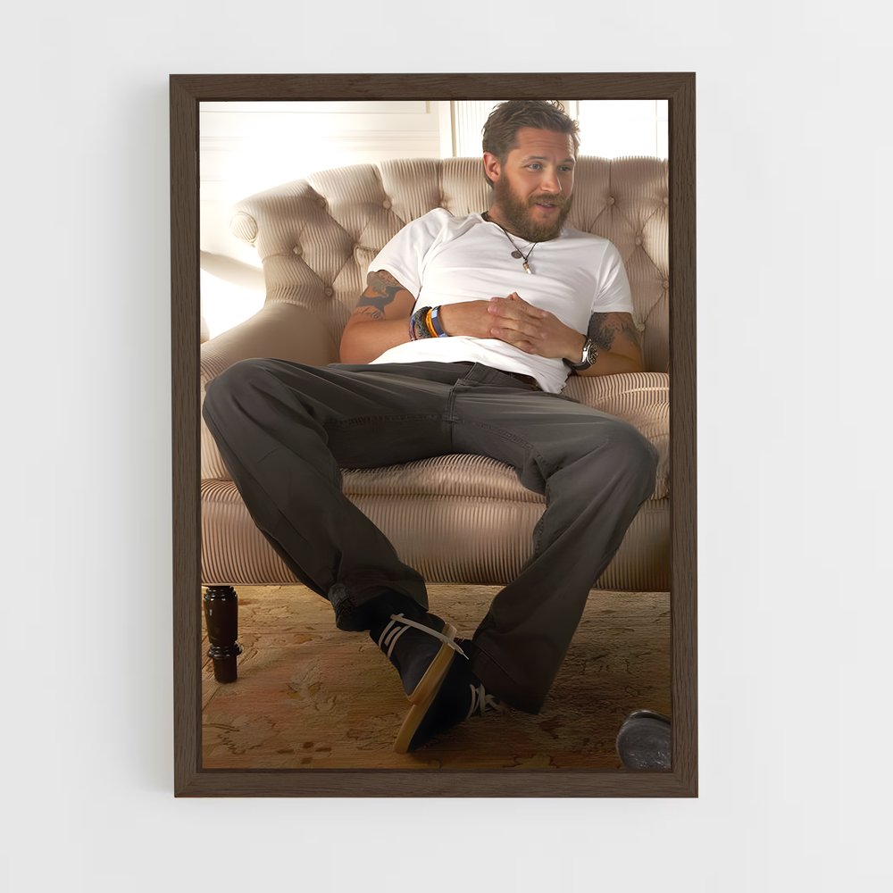 ap-tom hardy-6 cadre Bois foncé