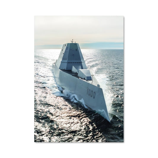 Poster USS Zumwalt en Action
