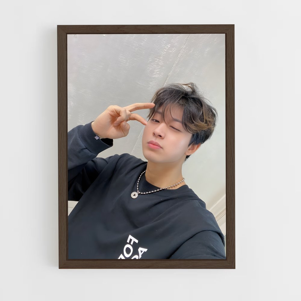 ap-yunhyeong-7 cadre Bois foncé