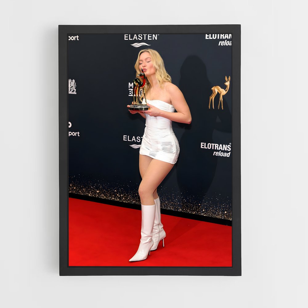 ap-zara larsson-5 cadre Noir