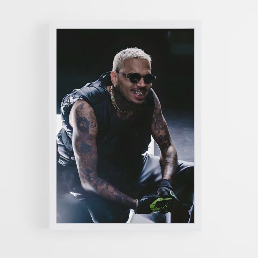 Póster Chris Brown sorridente